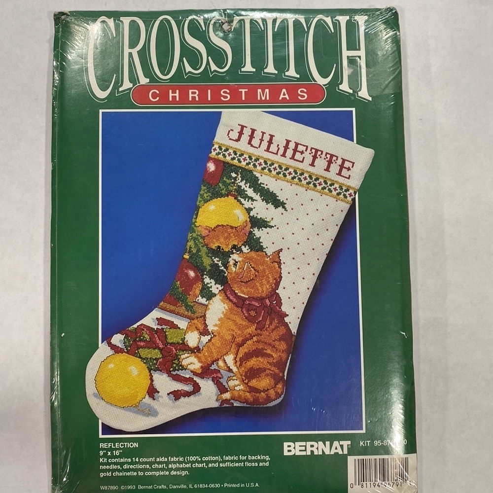 Vintage Bernat crosstitch kit stocking kitty cat Christmas kitten